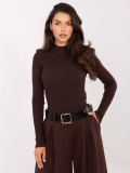 Maglione dolcevita marrone a costine