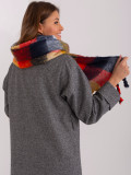 Sciarpa rossa elegante con frange