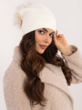 Elegante berretto ecru con pompon