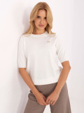 Elegante pullover ecru con maniche corte