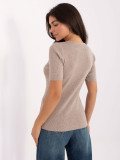 Maglione beige a costine con scollo a V