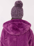 Cappello invernale viola con applicazione
