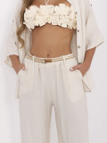 Pantaloni beige larghi con cintura
