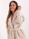 Cappotto beige chiaro da mezza stagione con cappuccio e cintura