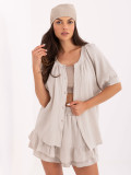Set elegante in tonalità beige chiaro