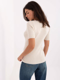 Maglione beige a costine con scollo a V