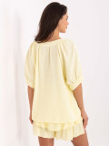 Completo elegante in giallo brillante