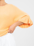 Elegante maglione arancione con maniche 3/4 e volant