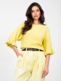 Maglione giallo elegante con volant e maniche 3/4