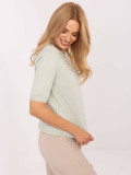 Elegante maglione color pistacchio