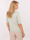 Elegante maglione color pistacchio