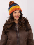 Cappello invernale a righe con pompon