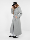 Elegante cappotto grigio da mezza stagione con cintura
