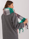 Sciarpa verde con frange