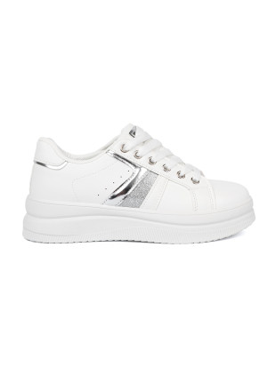 Sneakers bianchi con accento metallico argento