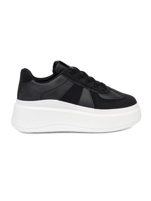 Sneakers nere classiche con suola spessa