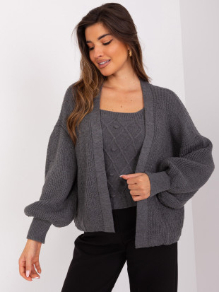 Completo grigio scuro con cardigan corto