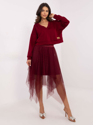 Elegantni komplet u bordo boji
