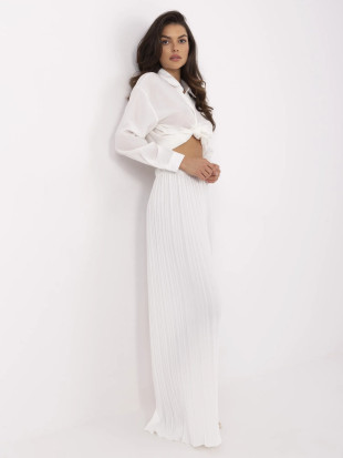 Pantaloni bianchi larghi