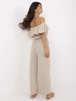 Tuta beige con volant