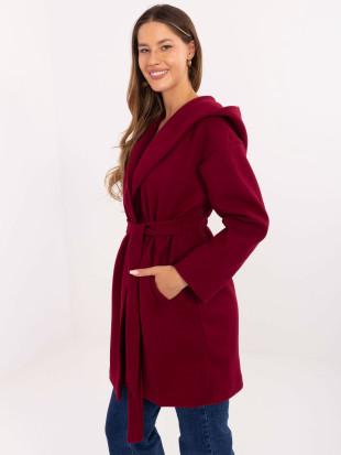 Cappotto bordeaux da mezza stagione con cappuccio e cintura
