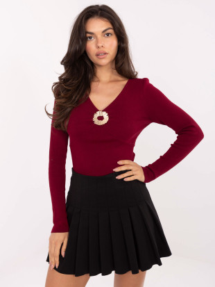 Elegante maglione bordeaux con scollo a V