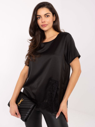 Elegante blusa nera con pizzo