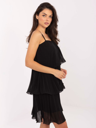 Elegantna crna koktel haljina