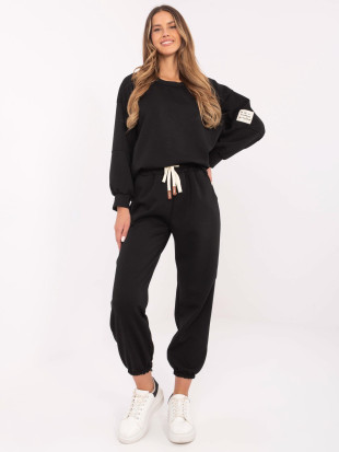 Stilski crni komplet