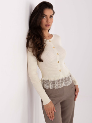 Elegante maglione beige con pizzo e bottoni