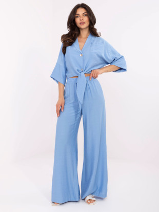 Completo elegante blu
