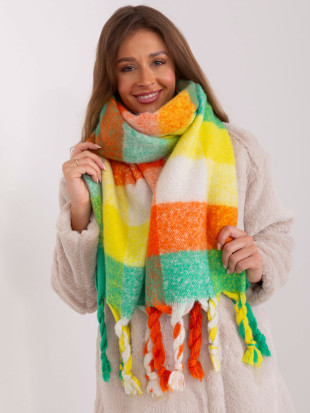 Sciarpa con frange in verde chiaro